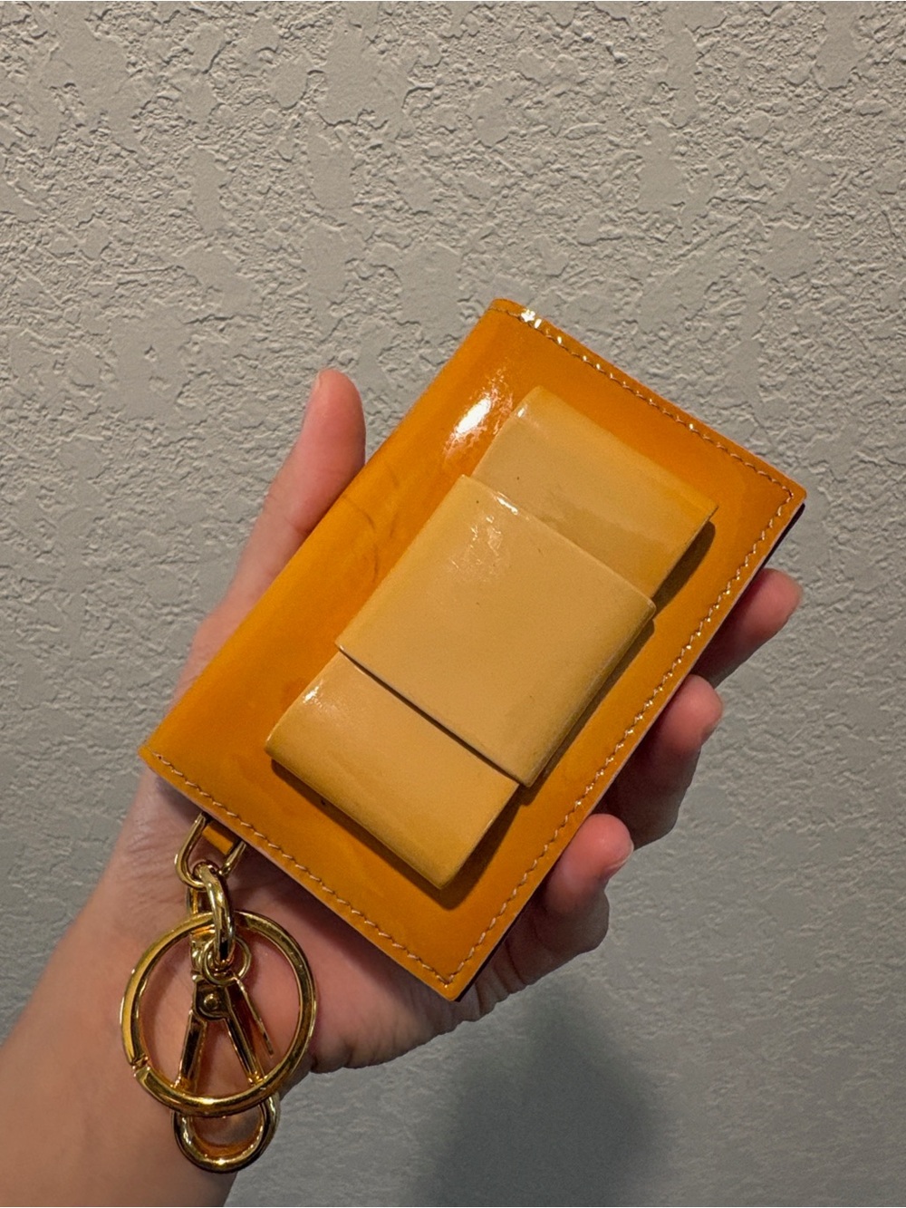 Miu Miu Glossy Patent Card Key Holder Wallet - Picture 12 of 12